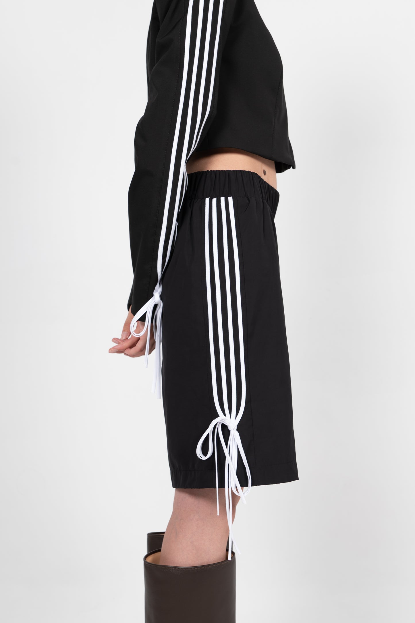 GIADA BOW/WHITE STRIPE NYLON SHORTS IN BLACK