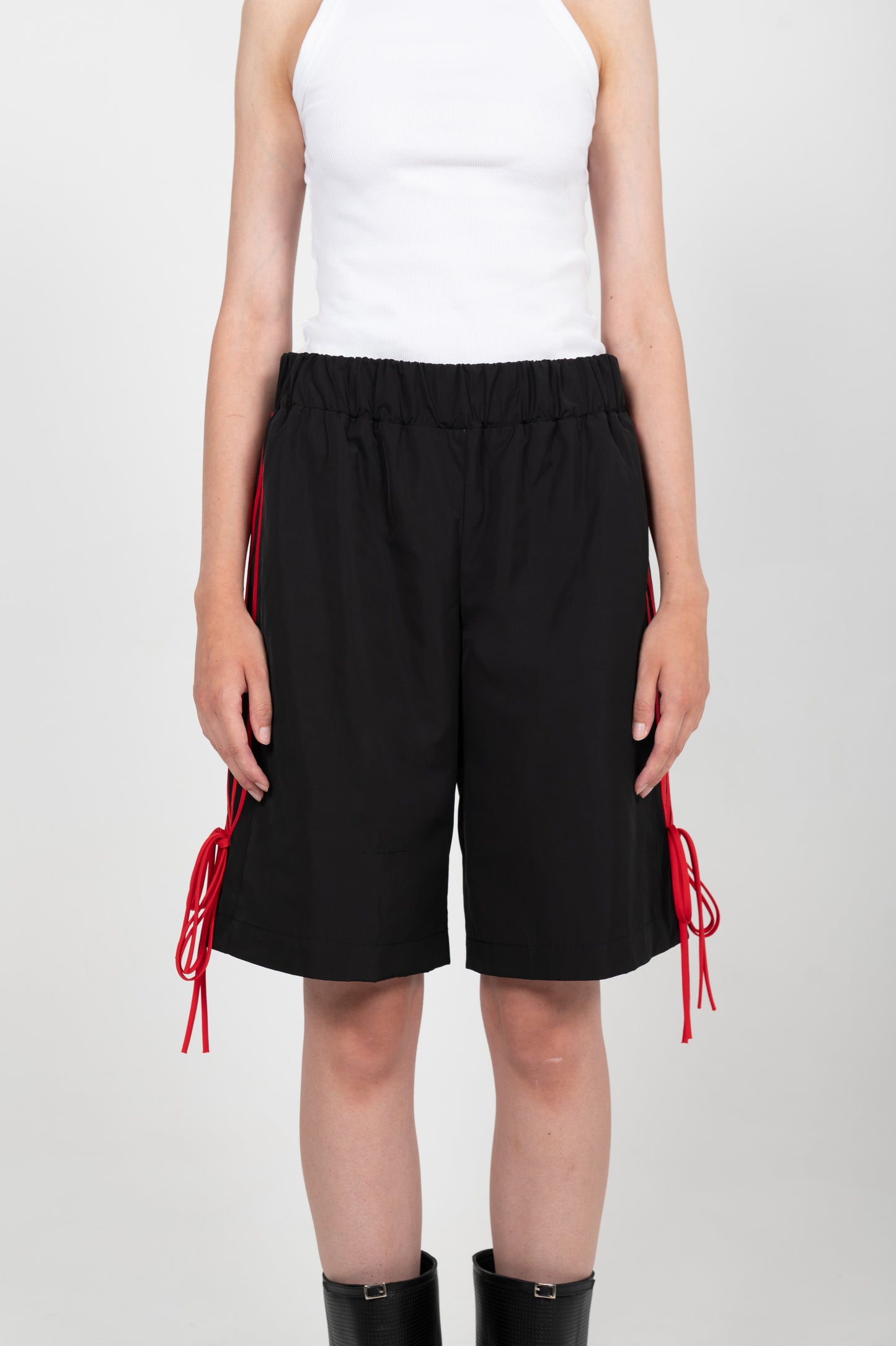 GIADA BOW/RED STRIPE NYLON SHORTS IN BLACK