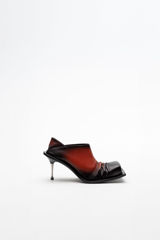 CONVERTIBLE MULE-PUMPS IN RED/BLACK OMBRÉ