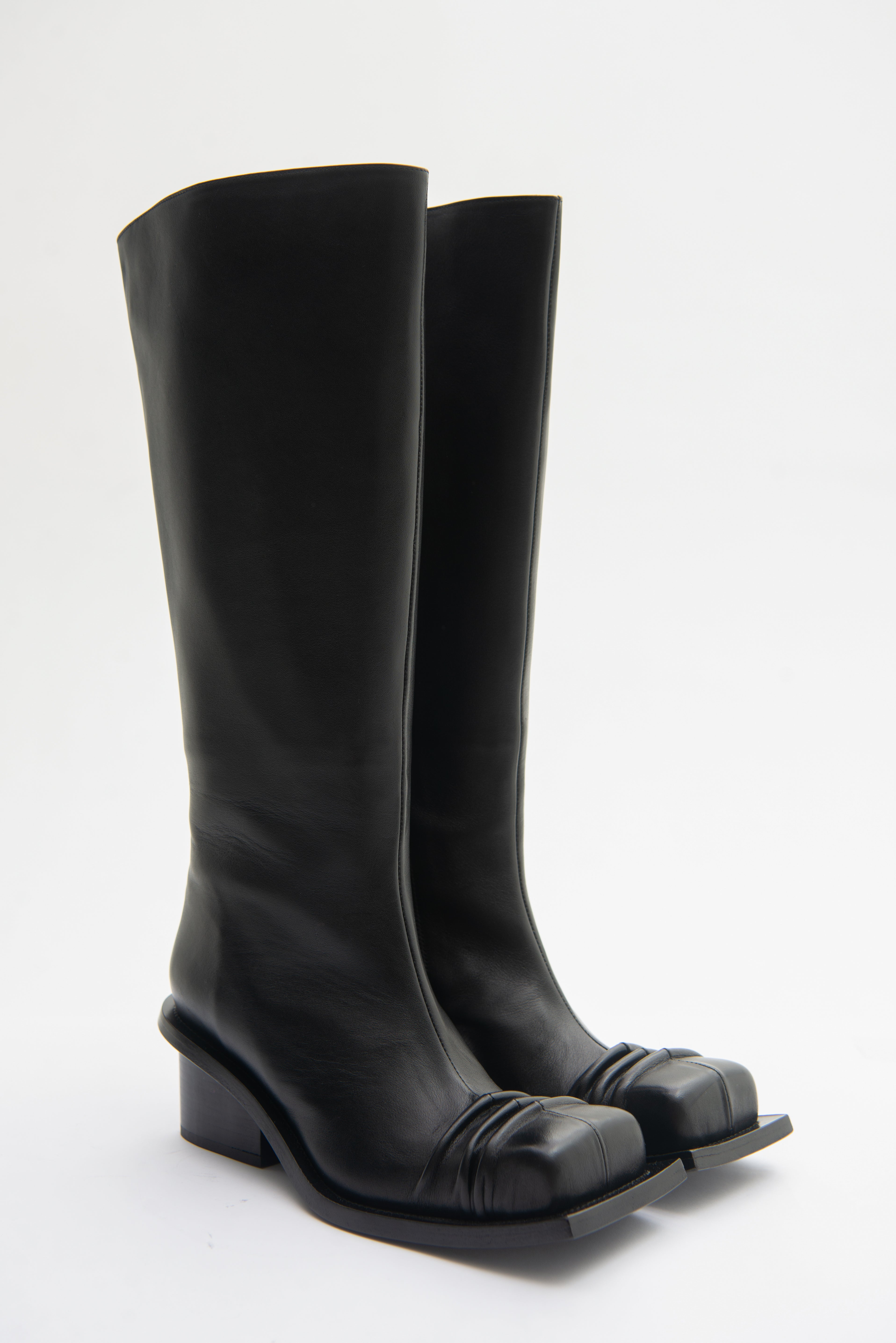 CHUNKY HEEL CLASSIC SQUARE TOE BOOTS IN BLACK