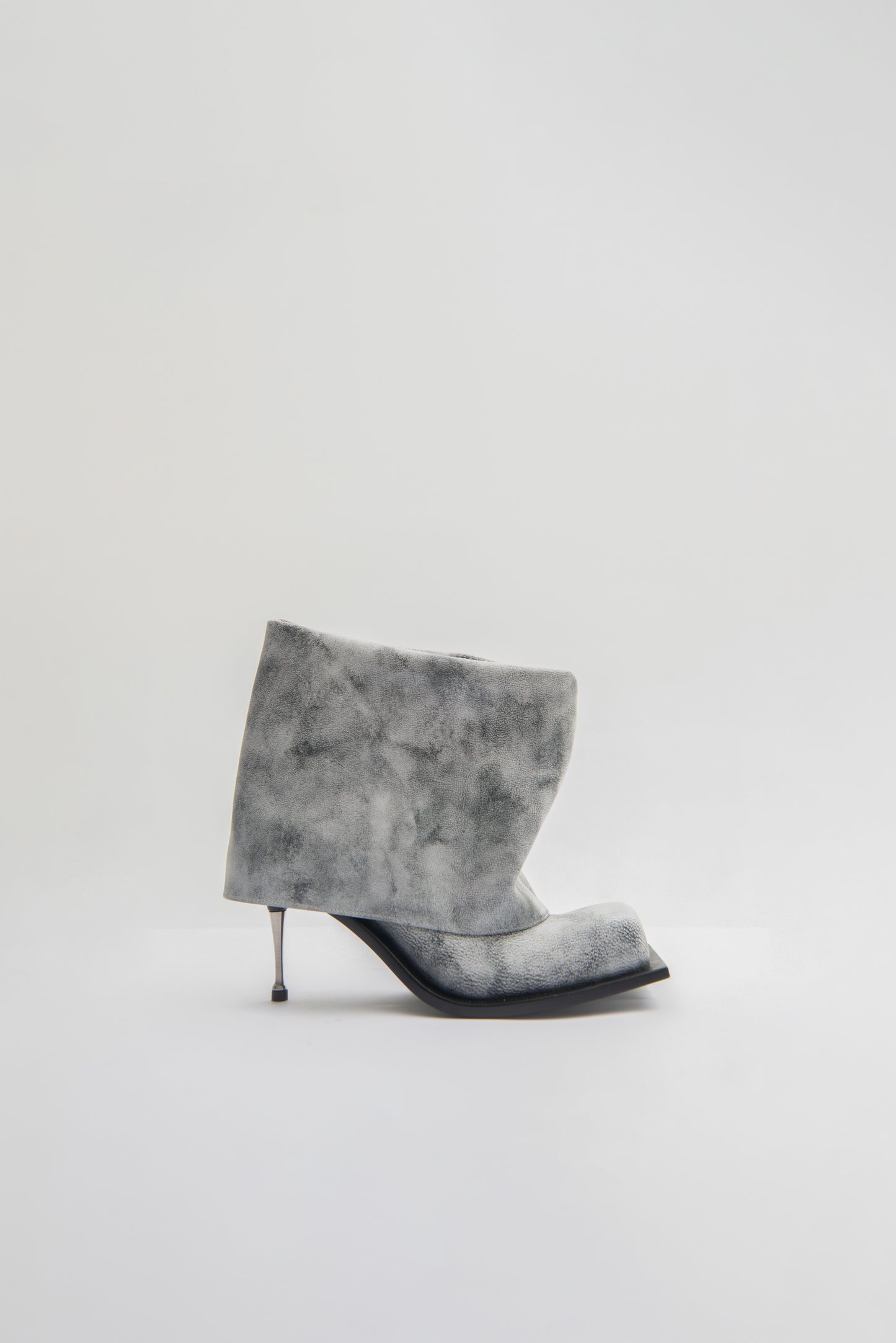 IMAN STILETTO HEEL BOOTS IN WHITE VINTAGE PATINA