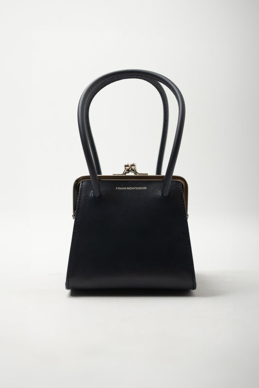 BOA FOUR CLASP BAG IN NAVY BLUE