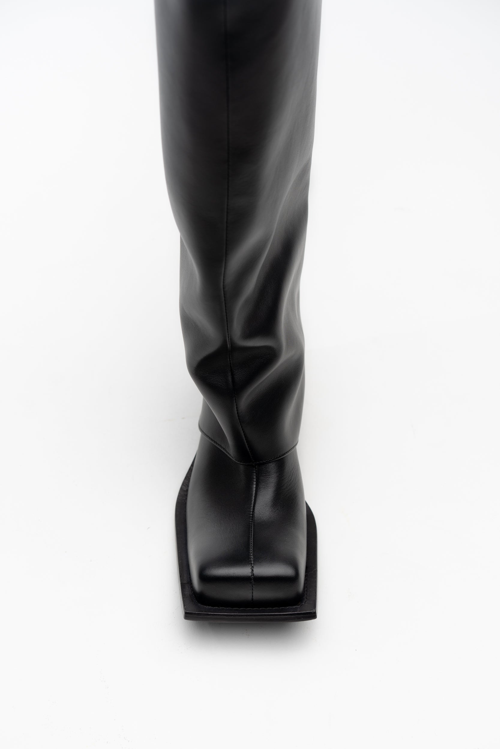 HAVVA CHUNKY HEEL TALL BOOTS IN BLACK