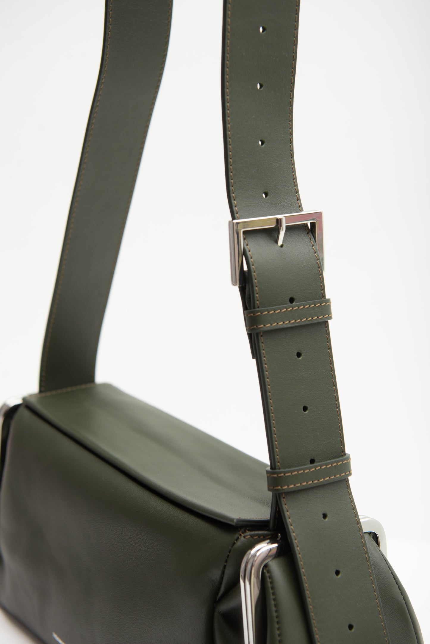 LALA LEATHER BAG IN BLACK IN DARK GREEN