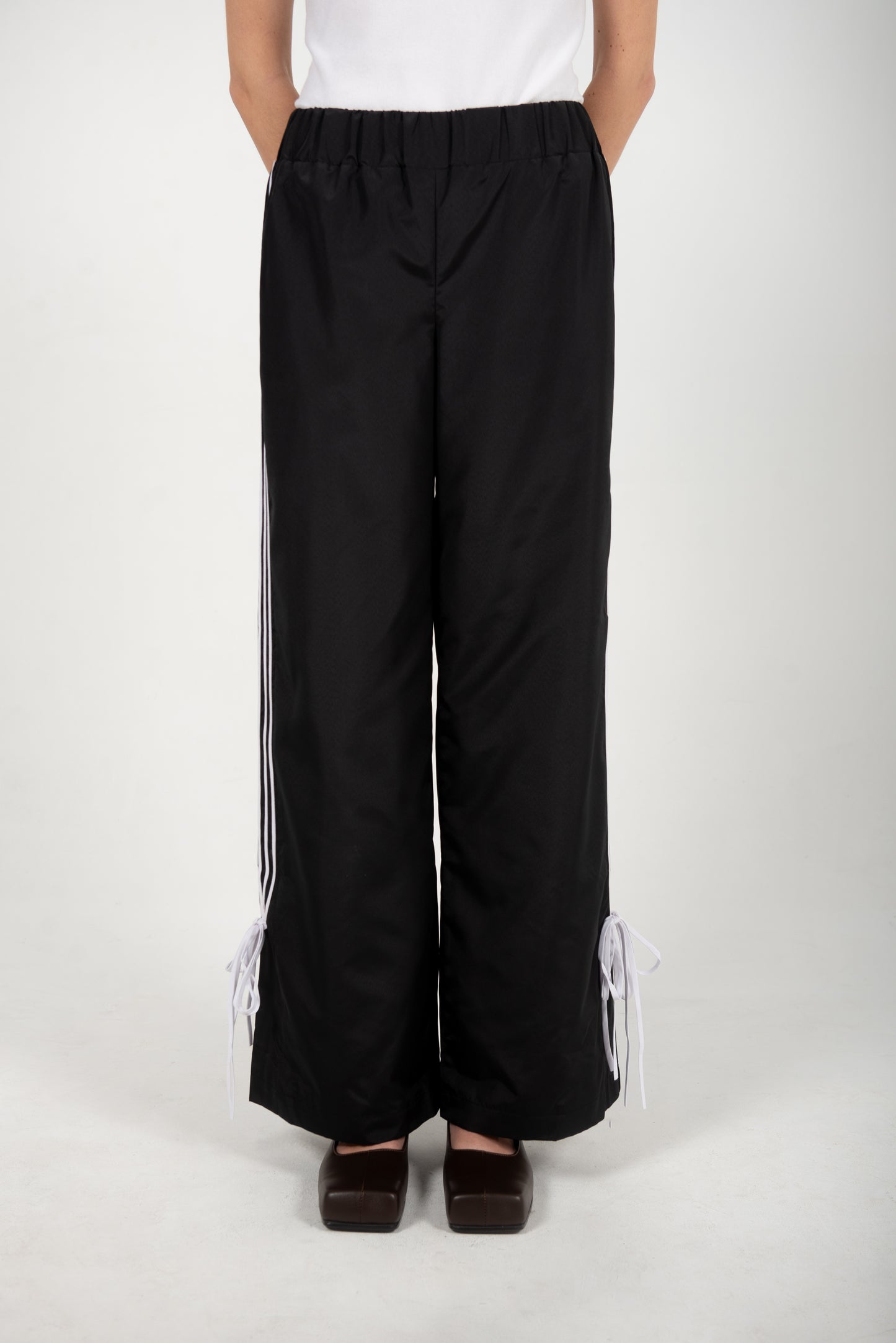 GIADA BOW/WHITE STRIPE NYLON TROUSERS IN BLACK (REGULAR)