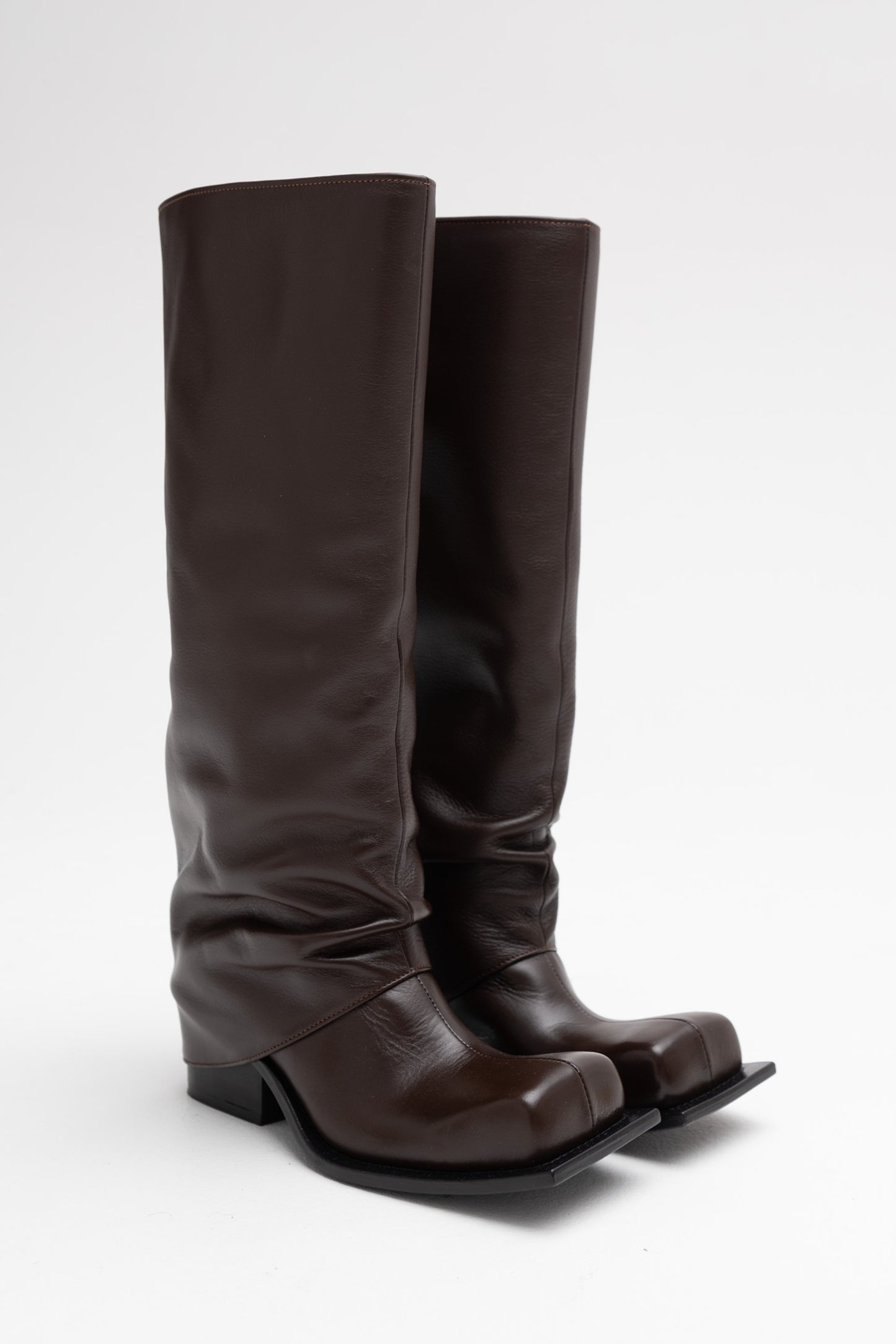 HAVVA CHUNKY HEEL TALL BOOTS IN CHOCOLATE BROWN