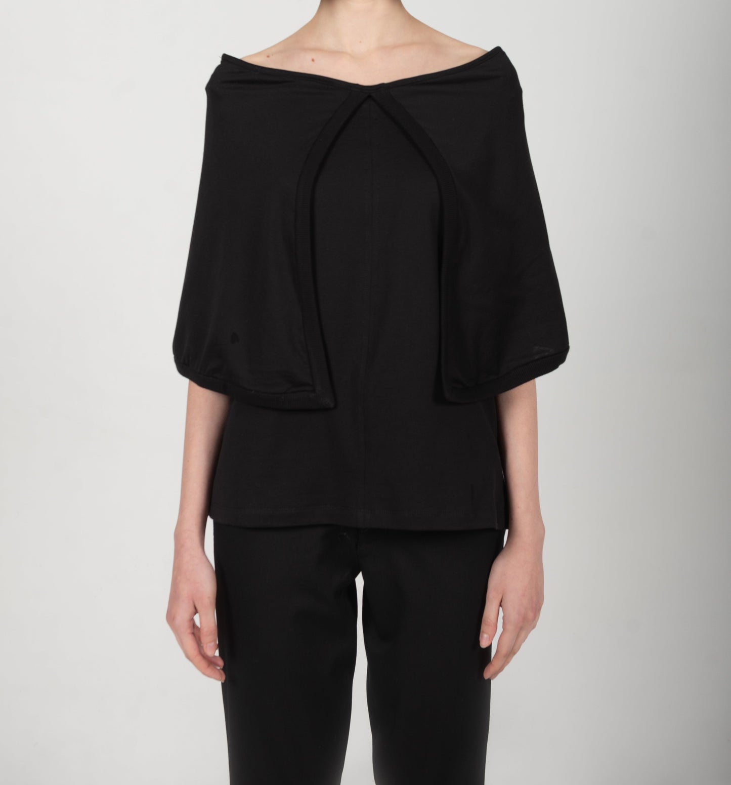 ZORA COTTON T-SHIRT IN BLACK