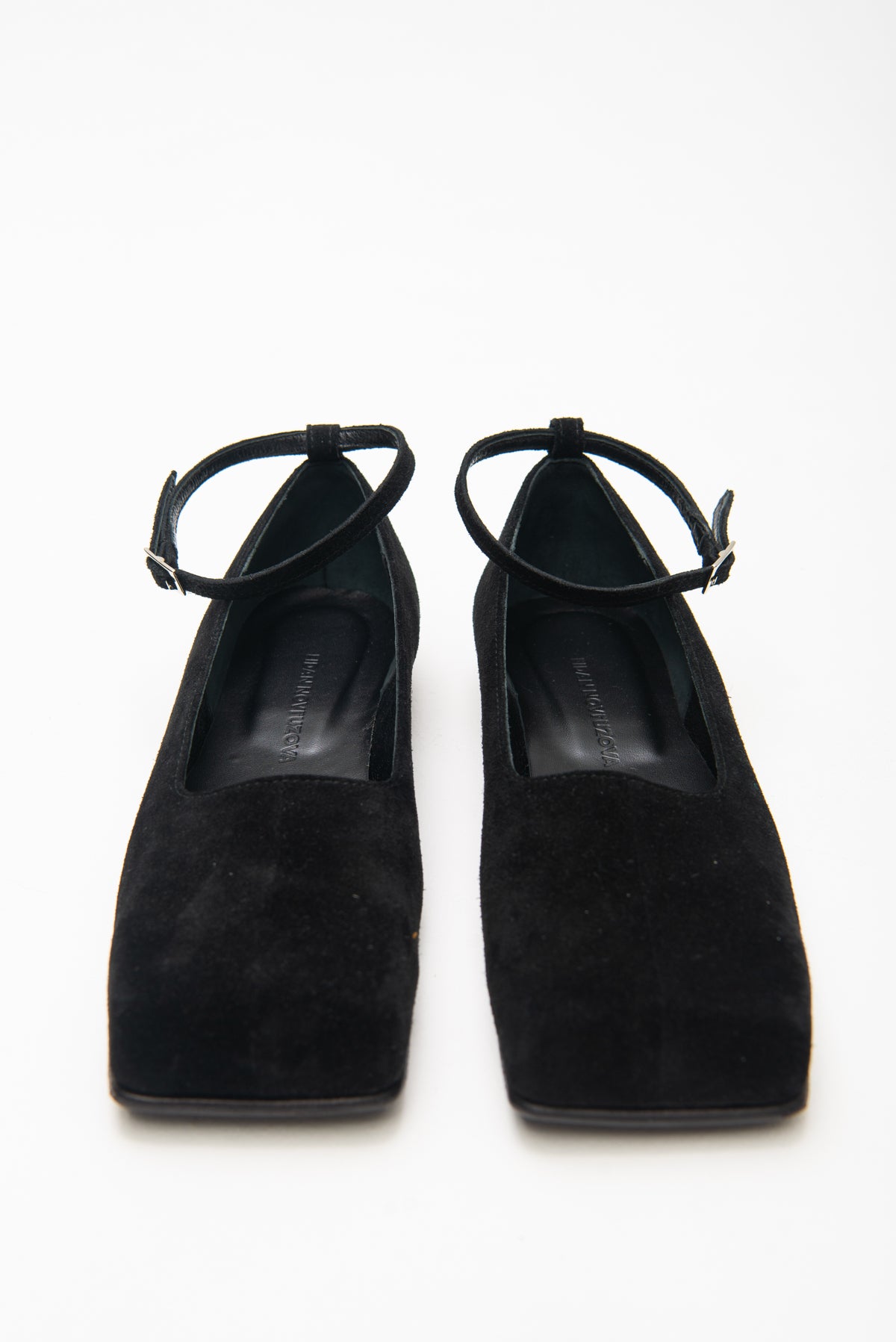 BELLA SQUARE TOE FLATS IN BLACK