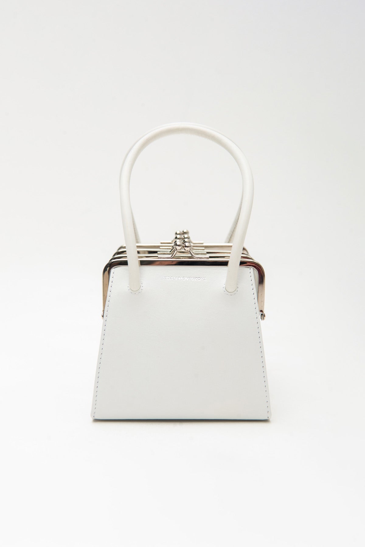 BOA FOUR CLASP BAG IN WHITE