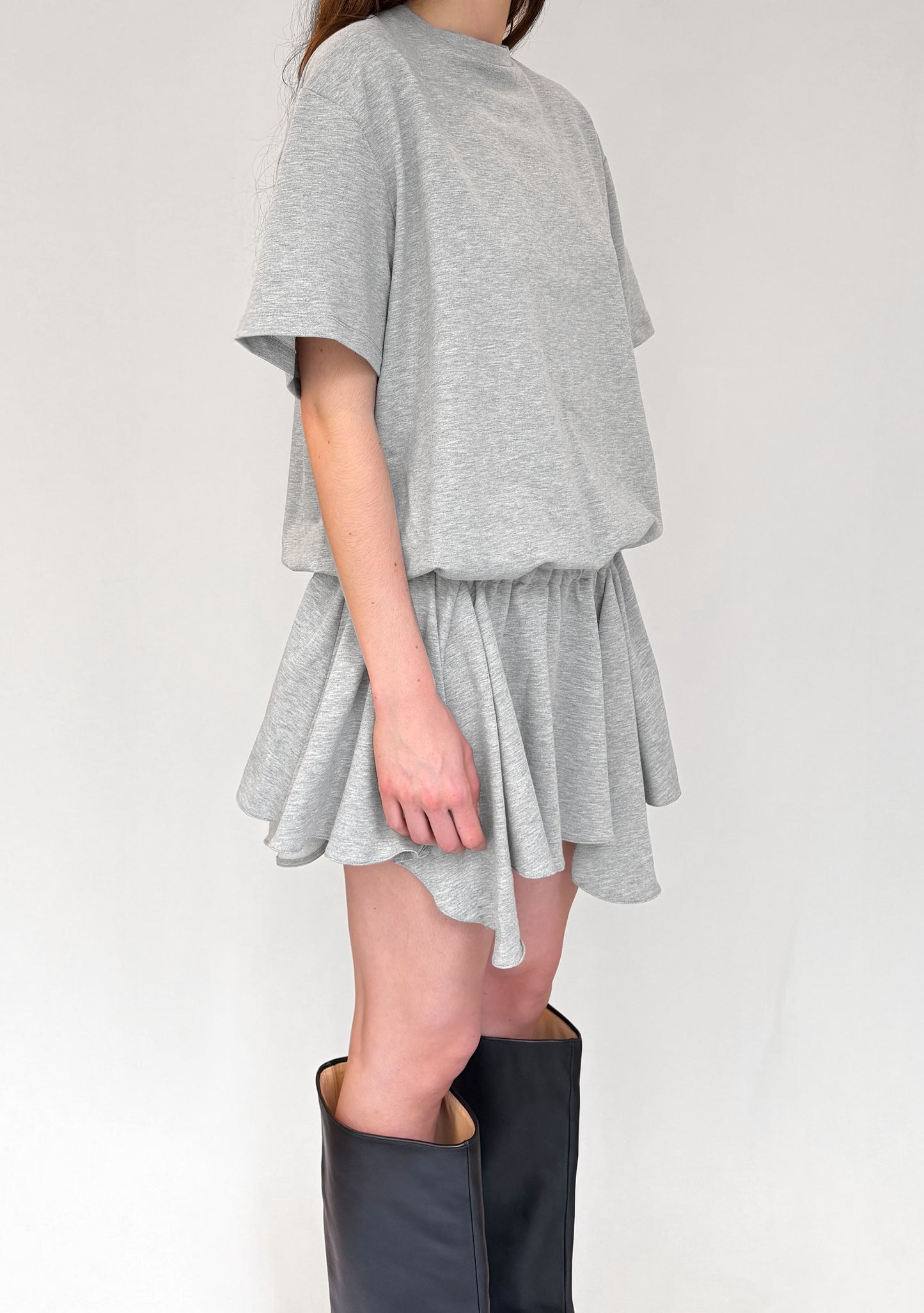 RHEA T-SHIRT DRESS IN GREY