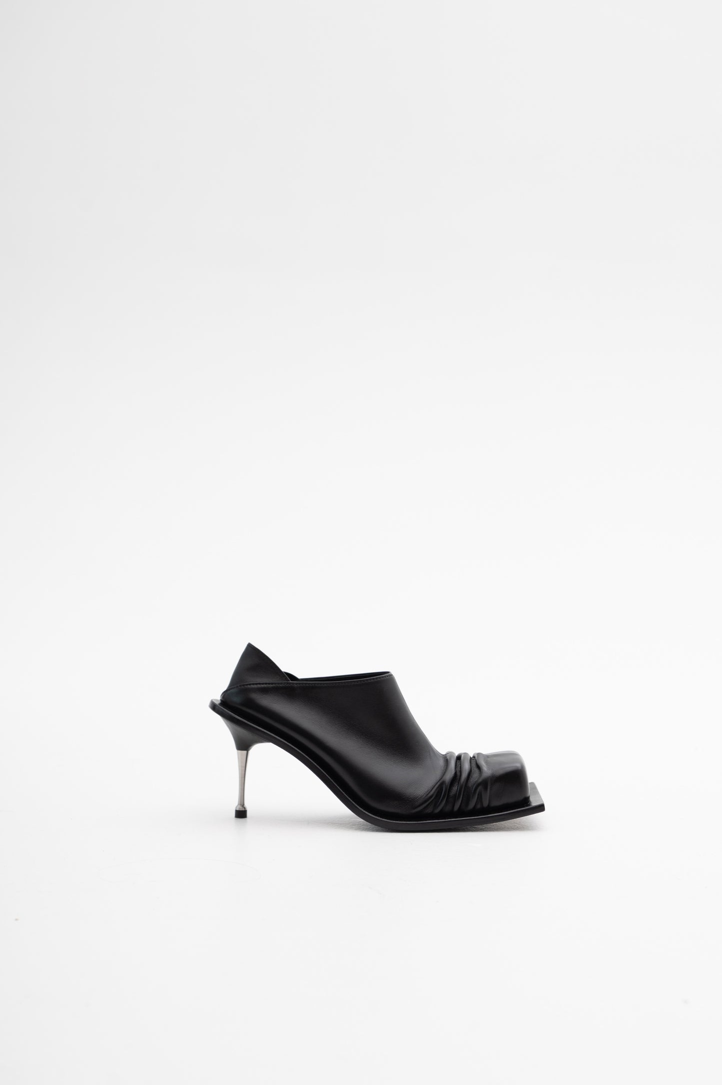 CONVERTIBLE MULE-PUMPS IN BLACK