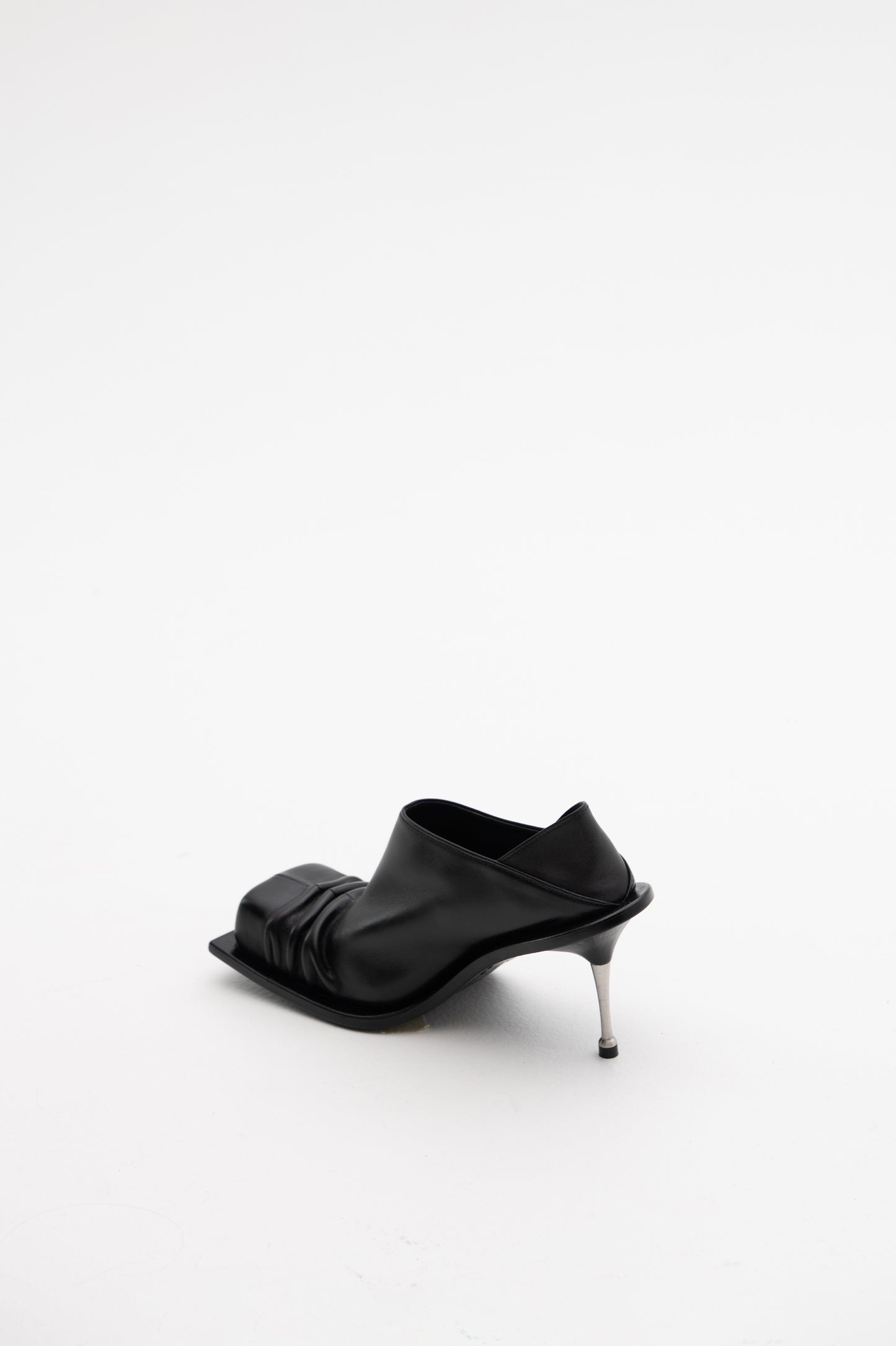 CONVERTIBLE MULE-PUMPS IN BLACK