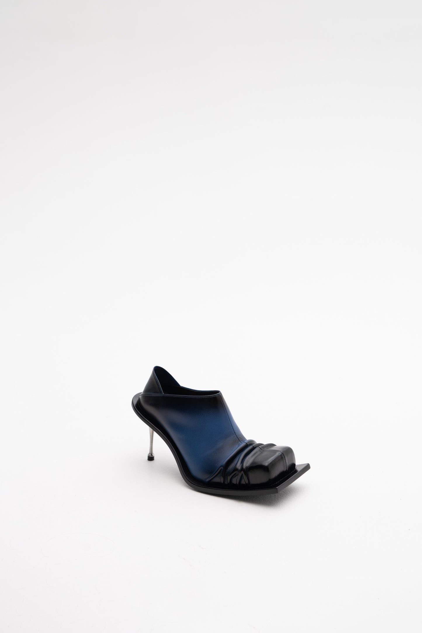 CONVERTIBLE MULE-PUMPS IN BLUE/BLACK OMBRÉ